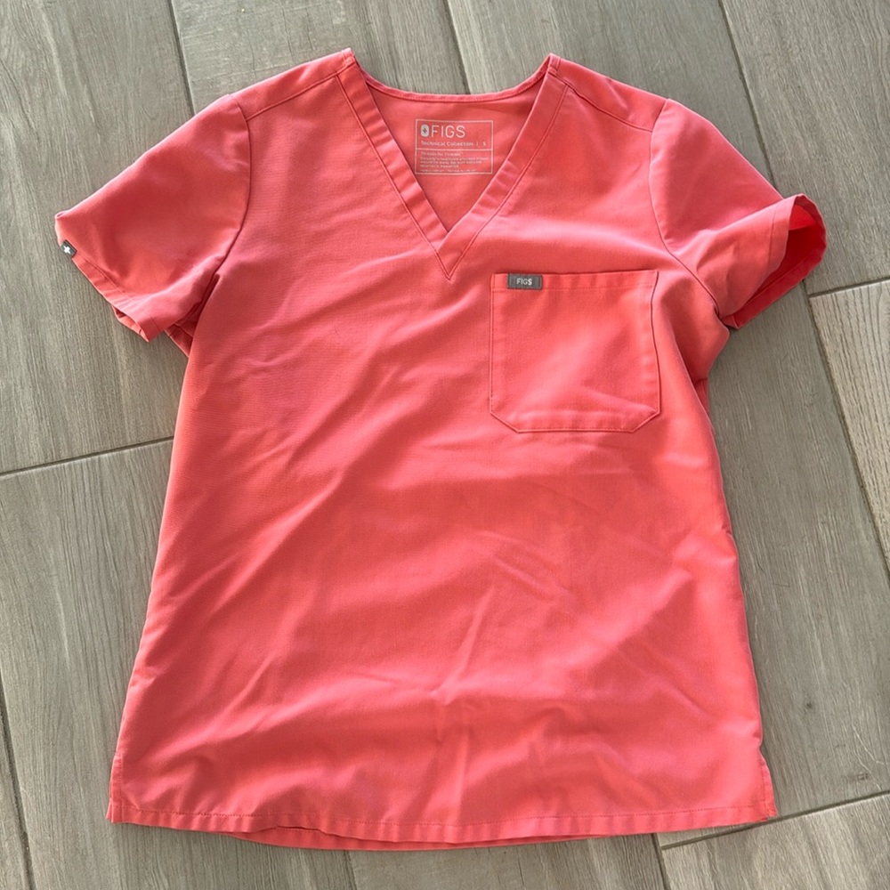 Figs technical collection size small hot coral